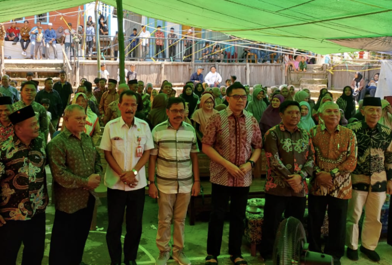 Lapangan Gunung Udik, Kelurahan Sidodamai.