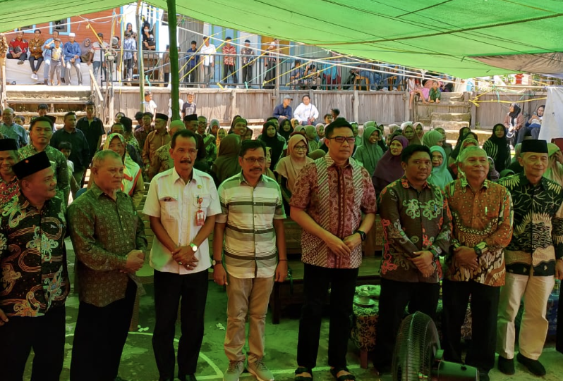 Lapangan Gunung Udik, Kelurahan Sidodamai.