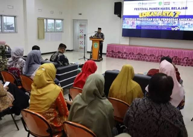 Foto : Asisten I Bidang Pemerintahan dan Kesra, Akhmad Taufik Hidayat.