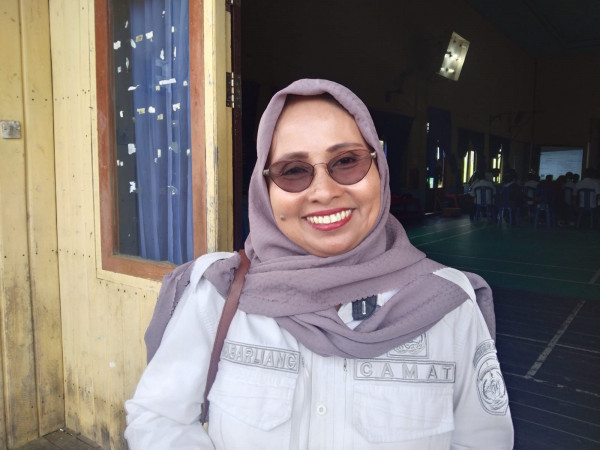Foto : Camat Muara Kaman, Barliang.