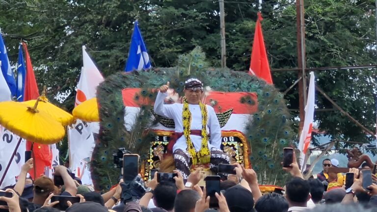 Foto: Dendi Suryadi dan Alif Turiadi bakal pasangan calon (bapaslon) Bupati dan Wakil Bupati Kutai Kartanegara (Kukar) dalam Pemilihan Bupati (Pilbup) 2024, Kamis (29/8/2024).