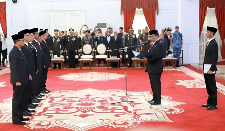 Foto: Pelantikan Enam Pjs oleh Pj Gubernur Akmal Malik.