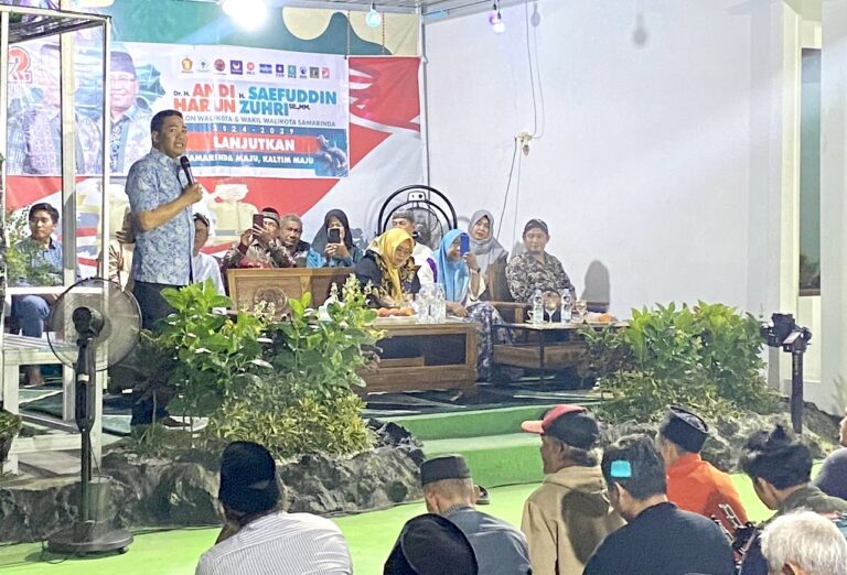 Caption: Suasana Calon Walikota Samarinda Andi Harun saat sosialisasi sekaligus kampanye di Gunung Kelua, RT 15