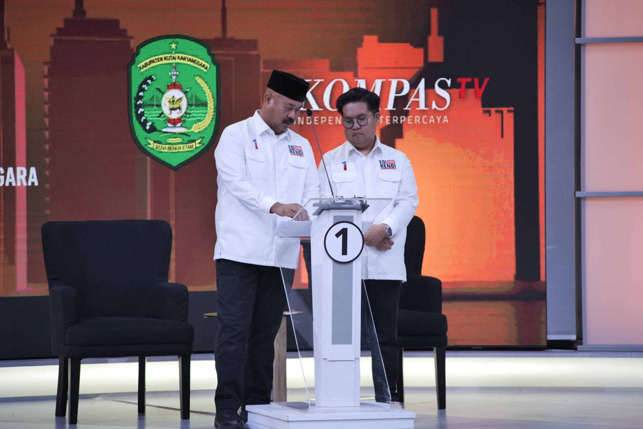 Foto: Pasangan calon bupati dan wakil bupati nomor urut 1, Edi Damansyah-Rendi Solihin.