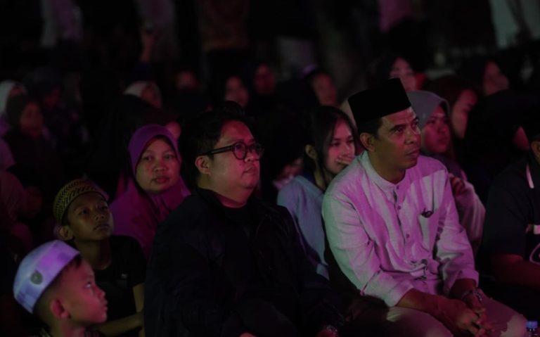 Sahur Bersama Rendi Solihin di Desa Batuah, Wujud Nyata Pemimpin Dekat dengan Warga. (Ist)