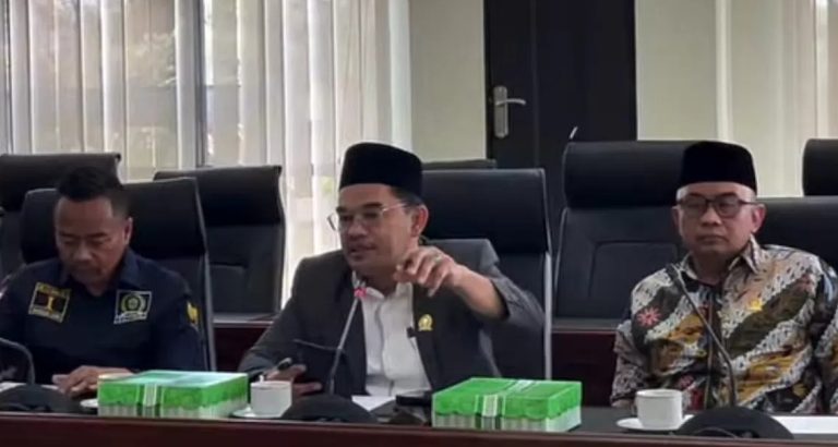 DPRD Kaltim menegaskan status SMAN 10 Samarinda. Sekolah tersebut akan dikembalikan ke Kampus A di Jalan HAM Rifaddin, Samarinda Seberang.