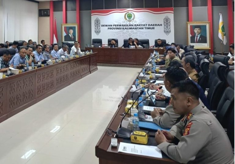 Suasana dalam Rapat Dengar Pendapat (RDP) Komisi II DPRD Kaltim (IST)